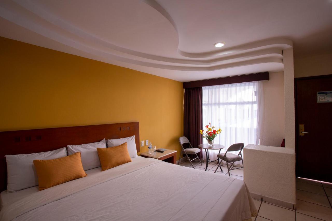 Arcos Aeropuerto Hotel 4*