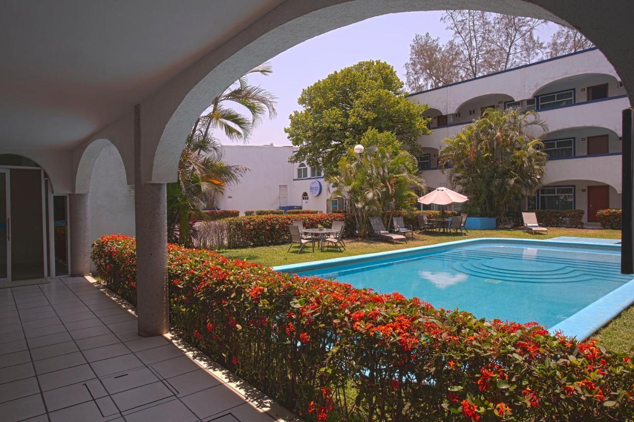 Arcos Aeropuerto Hotel